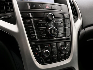 Хетчбэк Opel Astra GTC 2012 года, 999000 рублей, Волгоград