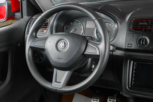 Хетчбэк Skoda Fabia 2014 года, 679000 рублей, Тюмень