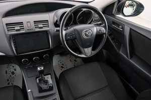 Хетчбэк Mazda Axela 2013 года, 999000 рублей, Красноярск