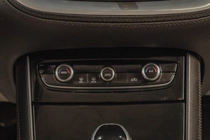 Внедорожник Opel Grandland X 2019 года, 1849000 рублей, Челябинск