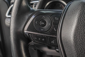 Седан Toyota Camry 2019 года, 2539000 рублей, Челябинск