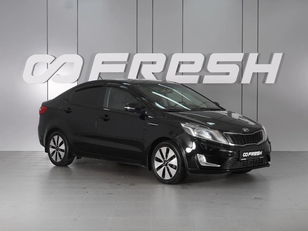 Седан Kia Rio 2014 года, 1025000 рублей, Красный Пахарь