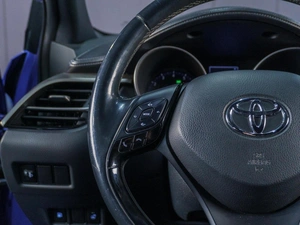 Внедорожник Toyota C-HR 2019 года, 2249000 рублей, Сургут