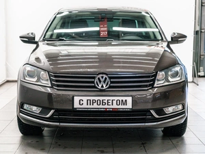 Седан Volkswagen Passat 2012 года, 1300000 рублей, Красноярск
