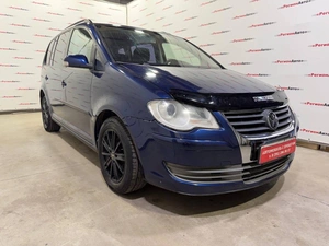 Минивэн Volkswagen Touran 2007 года, 399000 рублей, Красноярск
