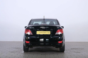 Седан Hyundai Solaris 2011 года, 959000 рублей, Омск