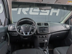 Седан Renault Logan Stepway 2019 года, 999000 рублей, Сургут