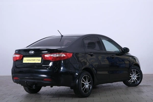 Седан Kia Rio 2013 года, 599000 рублей, Омск