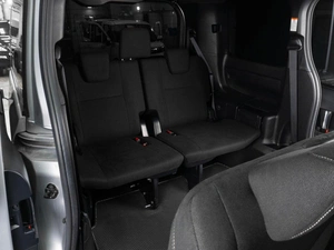 Минивэн Toyota Esquire 2019 года, 2449000 рублей, Тюмень