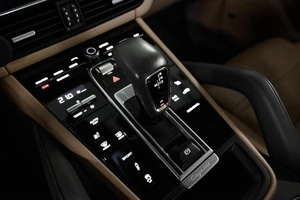 Внедорожник Porsche Cayenne 2021 года, 9299000 рублей, Ульяновск