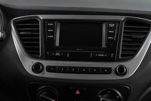 Седан Hyundai Solaris 2017 года, 779000 рублей, Челябинск