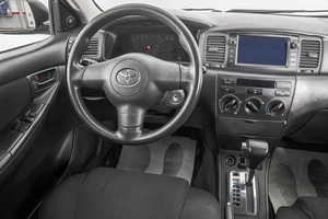 Хетчбэк Toyota Corolla 2005 года, 829000 рублей, Барнаул