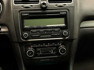 Хетчбэк Volkswagen Golf 2010 года, 797000 рублей, Красноярск