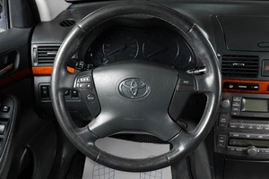 Седан Toyota Avensis 2007 года, 759000 рублей, Тюмень