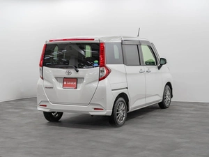 Минивэн Toyota Roomy 2020 года, 1000000 рублей, Красноярск