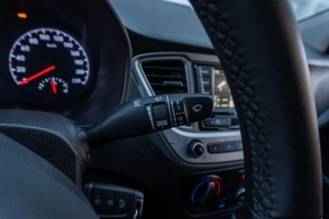 Седан Hyundai Solaris 2019 года, 999000 рублей, Саратов