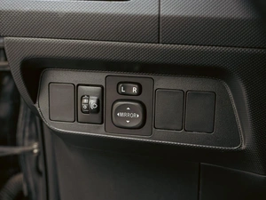 Хетчбэк Toyota Auris 2010 года, 690000 рублей, Краснодар