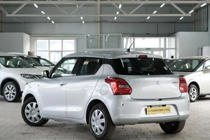 Хетчбэк Suzuki Swift 2019 года, 1349000 рублей, Омск