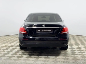 Седан Mercedes-benz E-класс 2019 года, 2132900 рублей, Казань