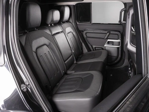 Внедорожник Land Rover Defender 2020 года, 8459000 рублей, Красный Пахарь