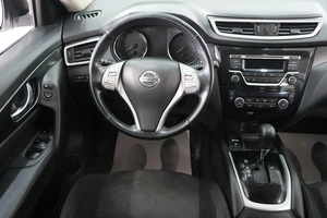 Внедорожник Nissan X-Trail 2018 года, 1799000 рублей, Омск