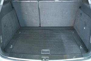 Внедорожник Volkswagen Touareg 2008 года, 1089000 рублей, Омск
