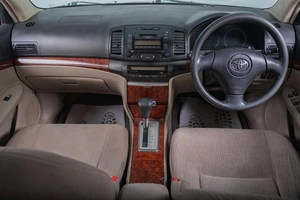Седан Toyota Premio 2002 года, 659000 рублей, Томск