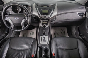 Седан Hyundai Avante 2011 года, 999000 рублей, Томск