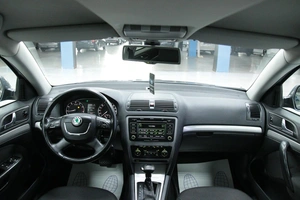 Универсал Skoda Octavia 2012 года, 1048000 рублей, Солонцы