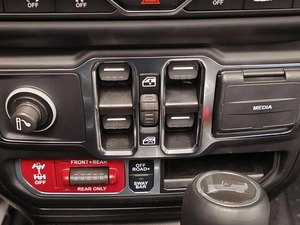 Внедорожник Jeep Wrangler 2023 года, 7790000 рублей, Павловская Слобода