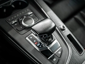 Седан Audi A4 2016 года, 1950000 рублей, Красноярск