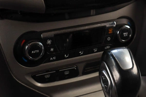 Хетчбэк Ford Focus 2012 года, 819000 рублей, Челябинск