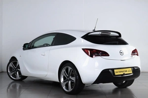 Хетчбэк Opel Astra GTC 2012 года, 739000 рублей, Челябинск