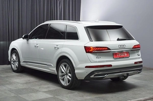 Внедорожник Audi Q7 2020 года, 7480000 рублей, Красноярск