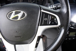 Хетчбэк Hyundai Solaris 2012 года, 899000 рублей, Пермь