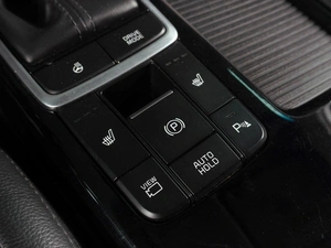 Седан Kia Optima 2019 года, 1990000 рублей, Аксай