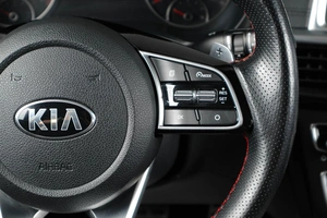 Седан Kia Optima 2019 года, 2649000 рублей, Тюмень
