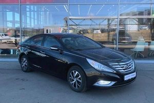 Седан Hyundai Sonata 2010 года, 1075000 рублей, Солонцы