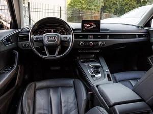 Седан Audi A4 2017 года, 1930000 рублей, Большой Сочи
