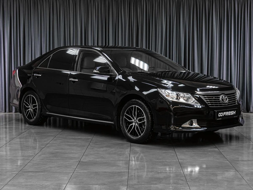 Седан Toyota Camry 2012 года, 1525000 рублей, Тюмень