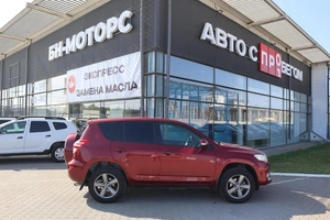 Внедорожник Toyota RAV4 2010 года, 1300000 рублей, Мирное
