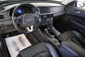 Седан Kia Optima 2017 года, 1399000 рублей, Омск