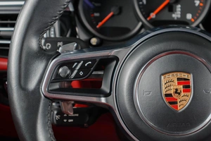 Внедорожник Porsche Macan 2019 года, 5799000 рублей, Тюмень