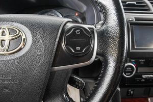 Седан Toyota Camry 2012 года, 1599000 рублей, Барнаул