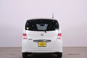 Минивэн Honda Freed 2015 года, 1629000 рублей, Омск