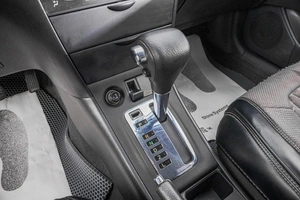 Хетчбэк Toyota Corolla 2005 года, 649000 рублей, Барнаул