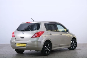 Хетчбэк Nissan Tiida 2012 года, 999000 рублей, Омск
