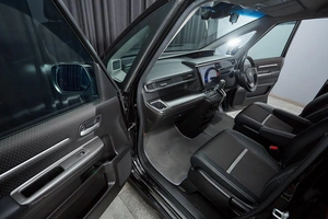 Минивэн Honda Stepwgn Spada 2019 года, 2350000 рублей, Красноярск