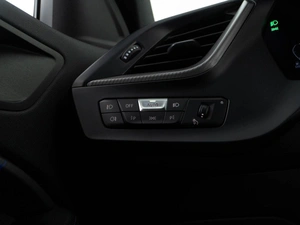 Хетчбэк BMW 1 серия 2021 года, 3249050 рублей, Москва