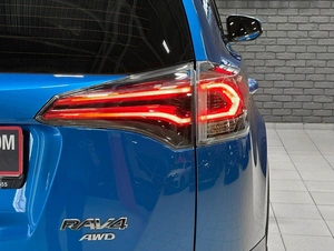 Внедорожник Toyota RAV4 2016 года, 2797000 рублей, Красноярск